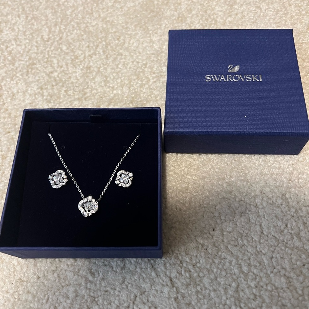 Swarovski Silver Necklace and Earring Set